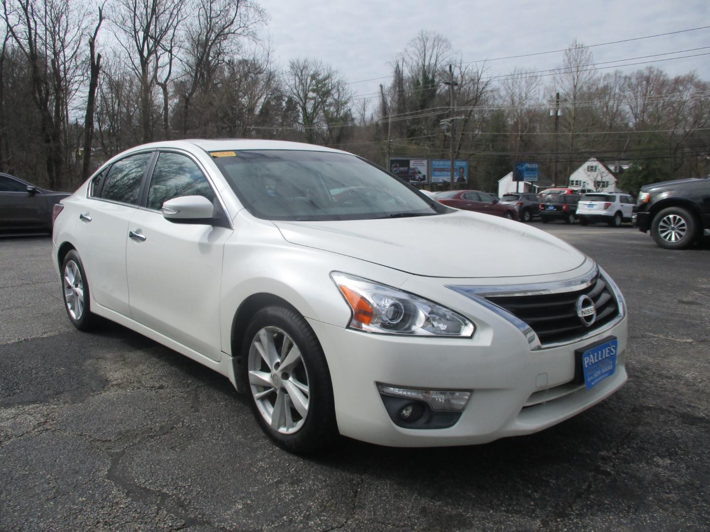 2014 WHITE Nissan Altima (1N4AL3AP5EC) , AUTOMATIC transmission, located at 540a Delsea Drive, Sewell, NJ, 08080, (856) 589-6888, 39.752560, -75.111206 - Photo#9